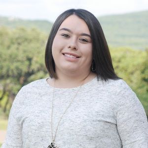 Meet your Posher, Zandra